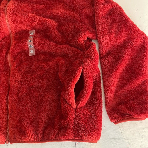NWT UNIQLO fluffy fleece full-zip jacket - Picture 3 of 9